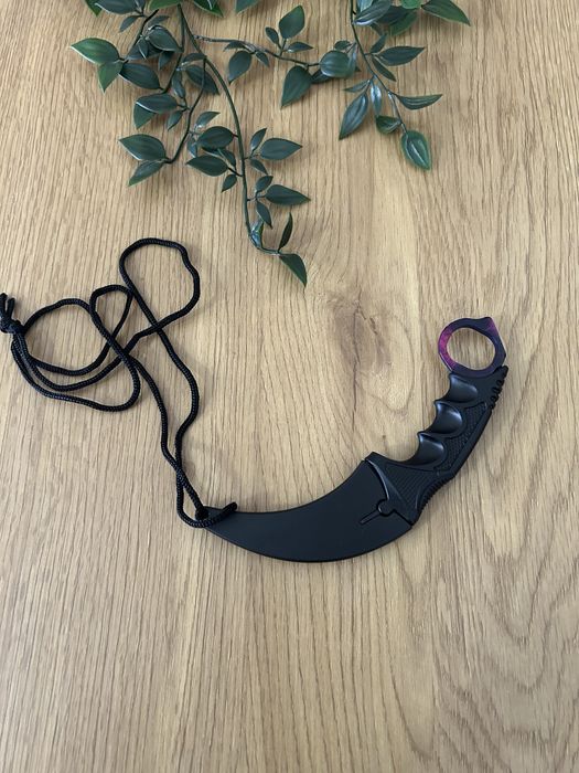CSGO Karambit Purple Smoke