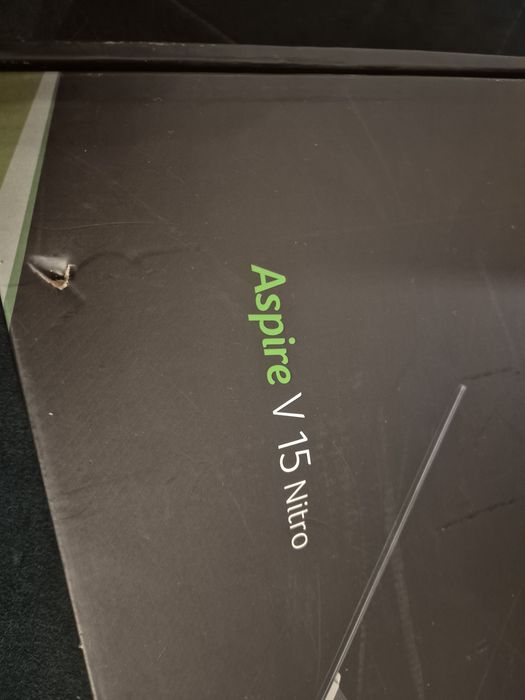Laptop Acer Aspire V15 Nitro | i5-5200U | 8GB RAM | GeForce 940M | Zasilacz