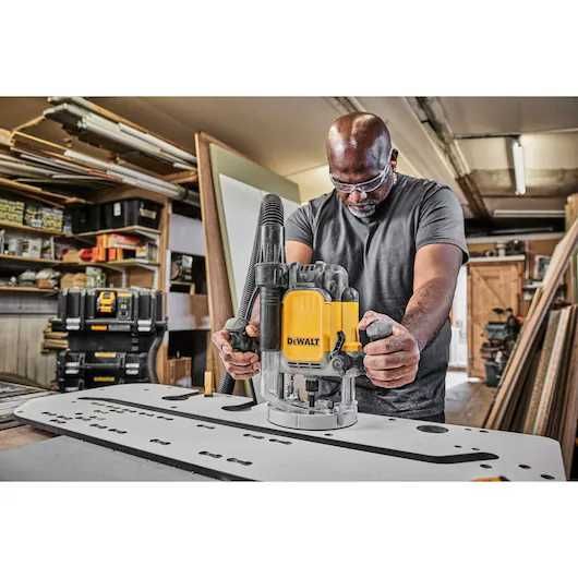 Frezarka Górnowrzecionowa DeWalt DWE625KT-QS 2300W Walizka