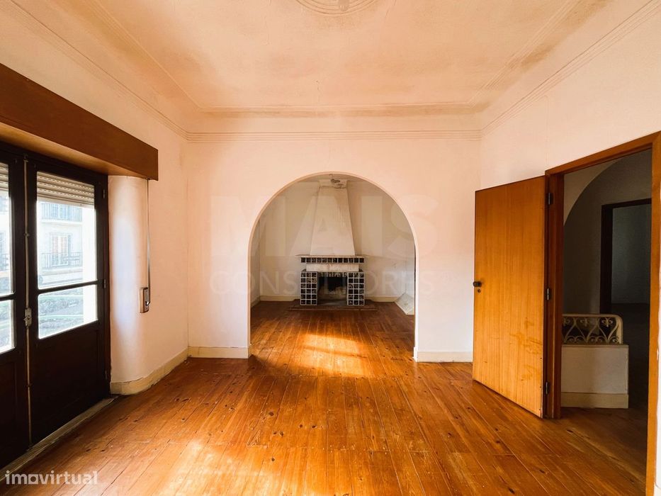 Apartamento com terraço no centro de Samora Correia