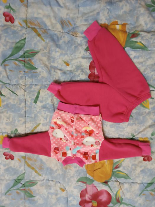 Продам теплый костюм на девочку