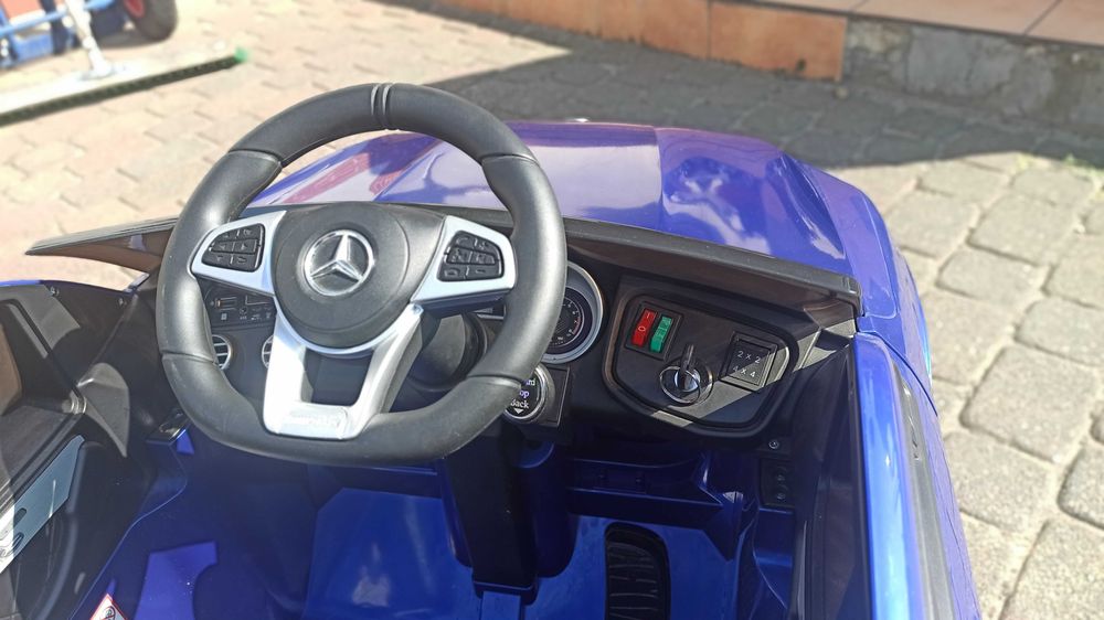 Autko Mercedes GLC 63S Niebieski na akumulator 4×4 HIT!