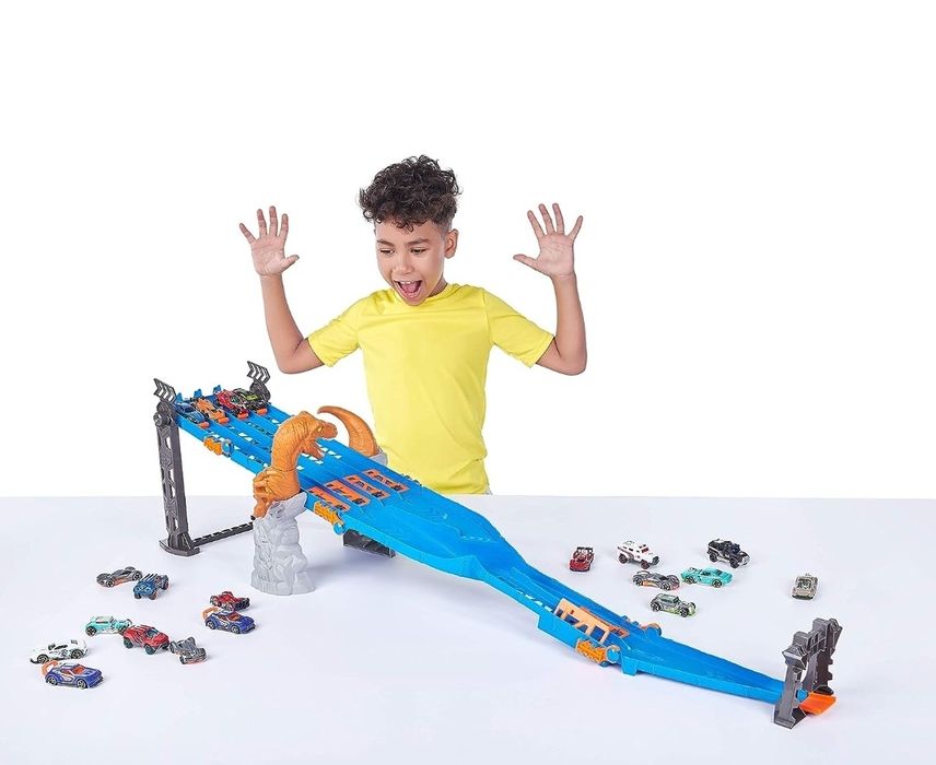 NOVA NA CAIXA Pista com 4 linhas metal machine hotwheels