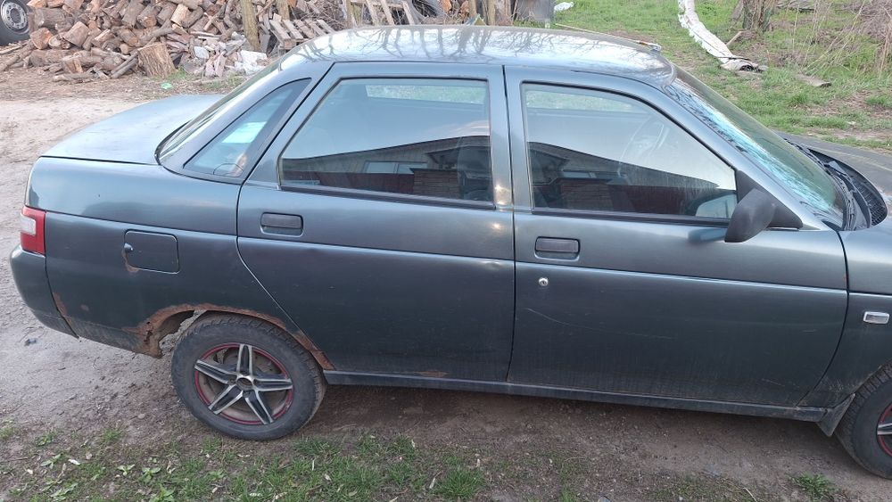 Продам ваз 2110 .2011року газ 4 покоління