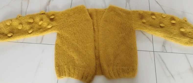 Ręcznie robiony handmade sweter musztardowy bąble oversize