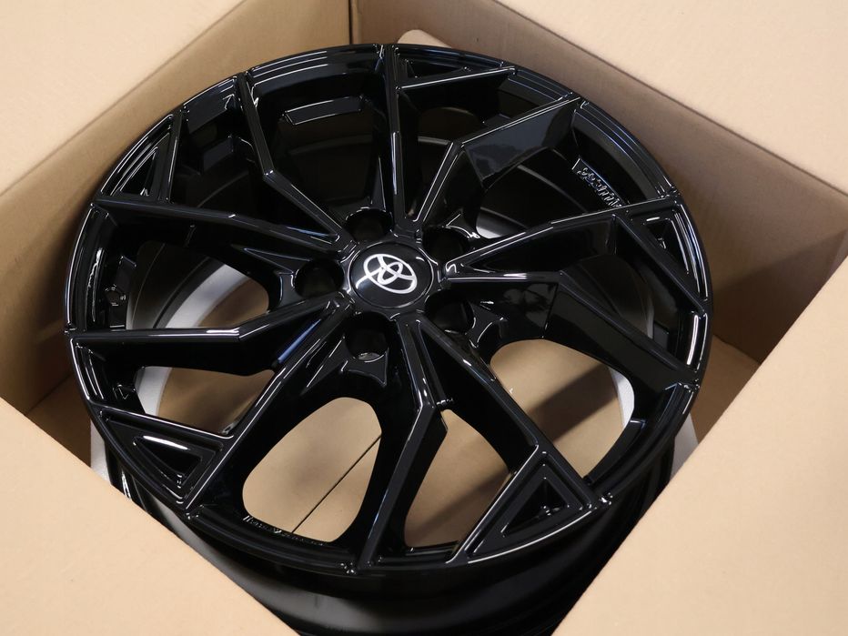 TOYOTA YARIS CROSS FELGI ALUMINIOWE 7,5X18 5X114.3 ET40 ALUTEC GERMANY