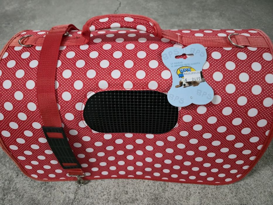 Transportadora de cão ou gato nova