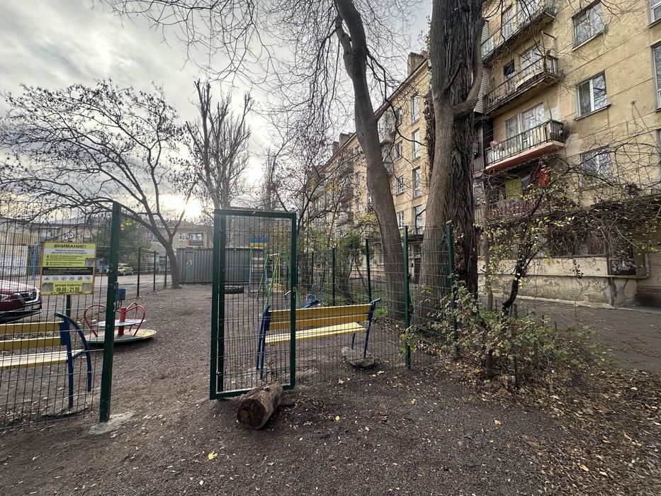 Продам 2х комн.квартиру кирпичный спецпроект Б.Хмельницкого