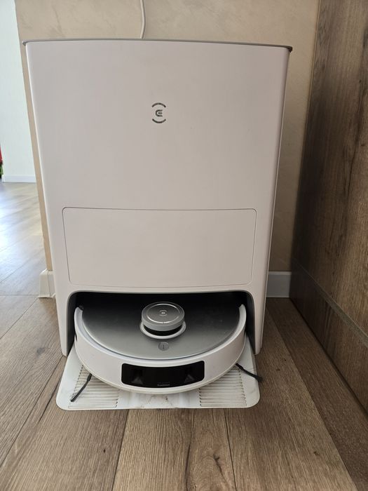 Робот пилосос Ecovacs Deebot T20 OMNI