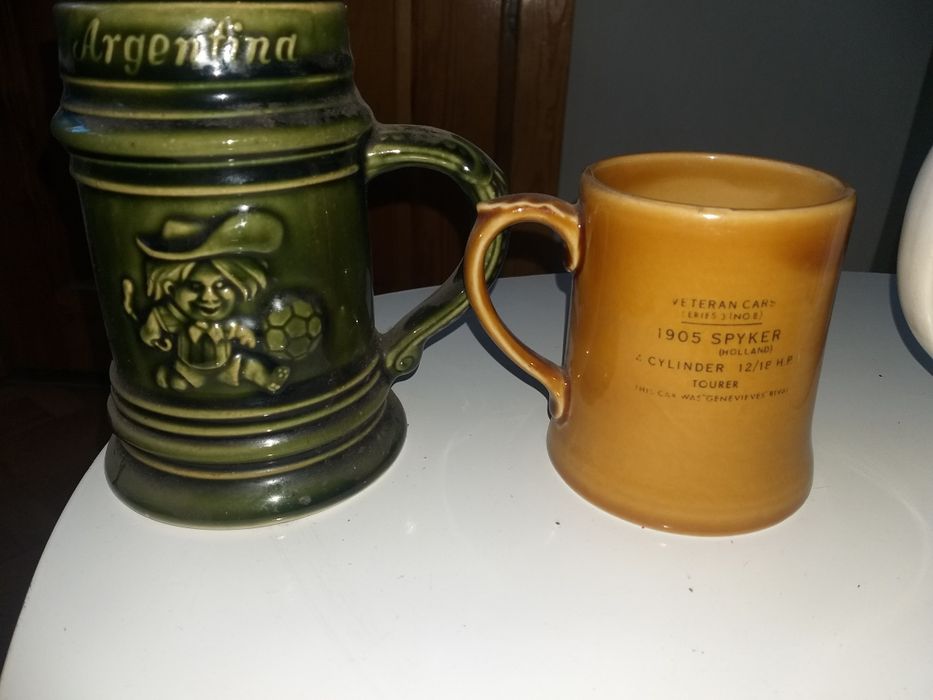 Stare,ceramiczne,kolekcjonerskie kufle z sygnaturami