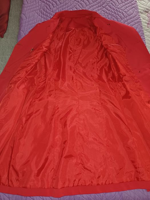 Parka/Gabardina em vermelho como nova