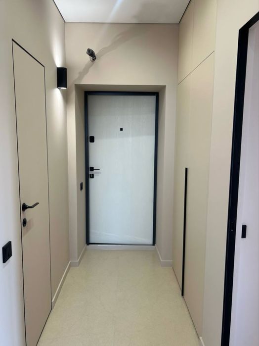 Двокімнатна CREAMY apartment у ЖК Нові метри