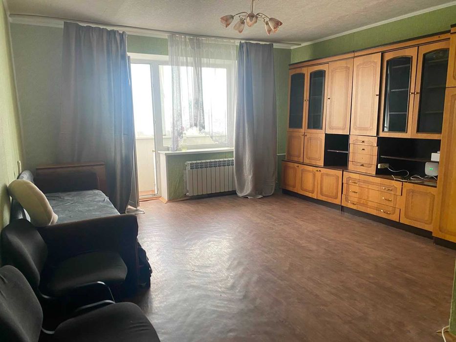 Продам 1-к квартиру Голосеєвський р-н  вул. Виставкова 12,  метро 16 хв пішки