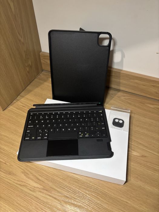 Чохол-клавіатура Inateck KB04111 для iPad Air 11 / iPad Pro 11 (чорний)