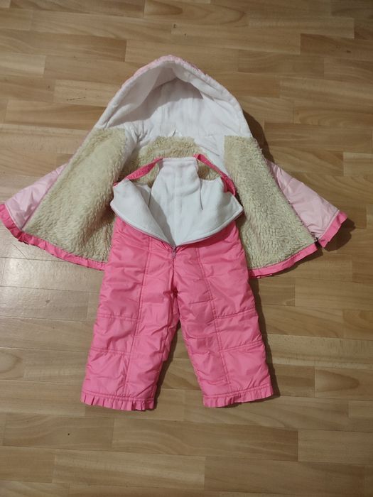 Продам комбинезон комплект для девочки весна -осень р 92