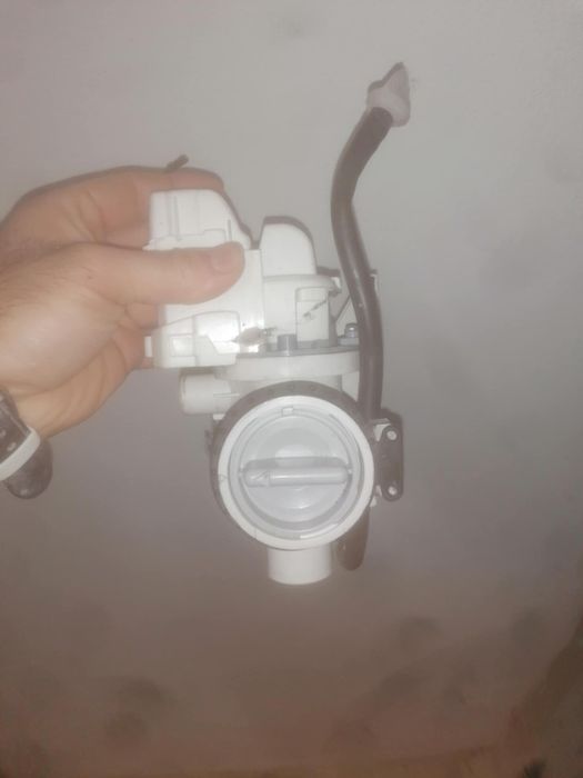 Máquina de lavar roupa.     .peças.