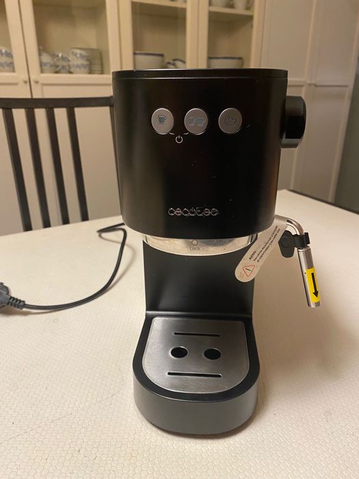 Máquina de café Cecotec Cafelizzia Fast Express