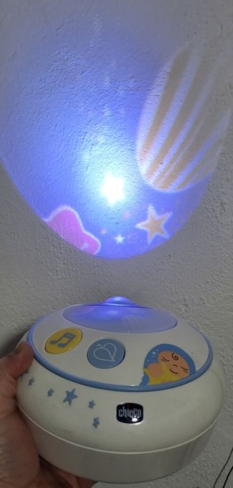 Móbile de berço da linha "First Dreams" da Chicco