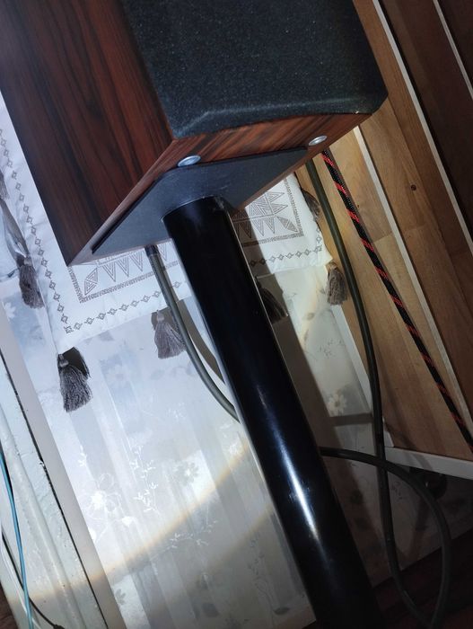 Продам универсальные стойки для колонок