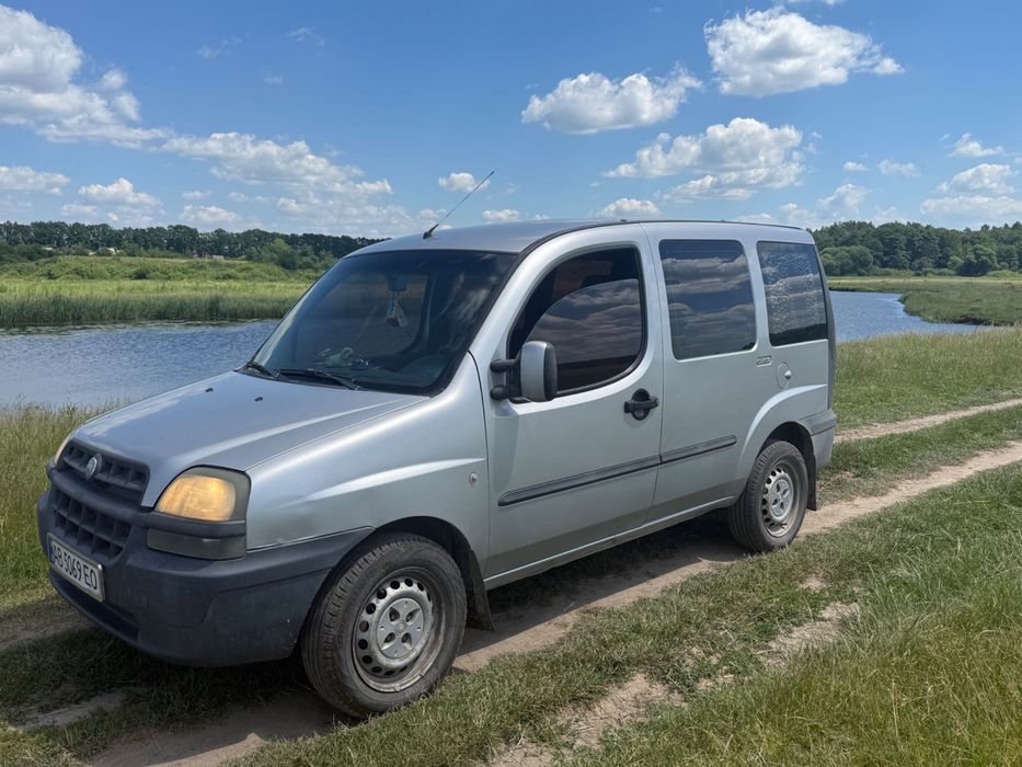 Автомобіль Fiat Doblo