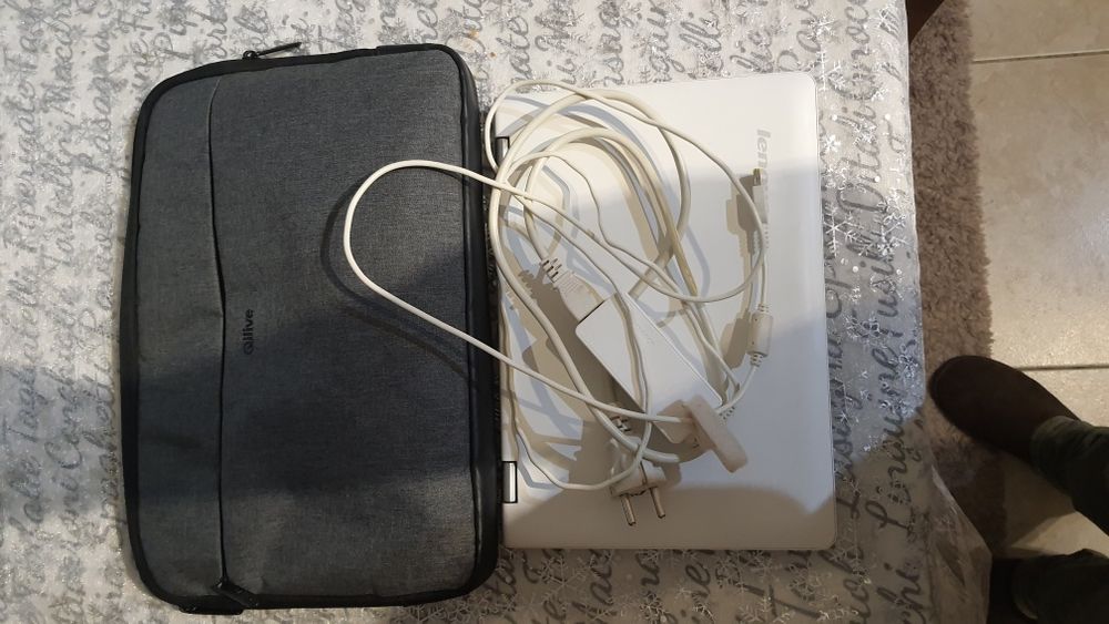 Portatil lenovo y300