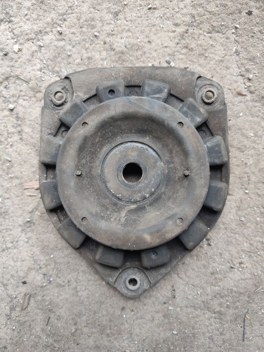 Опора стойки Рено Меган Сценик 3