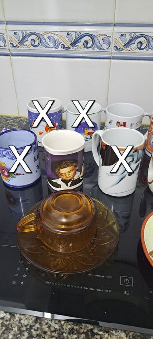 Sortido de canecas