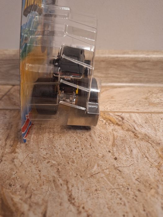 Hot wheels Dodge Charger Monster Trucks