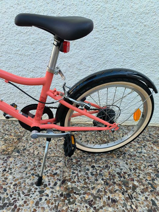 Bicicleta de criança como nova
