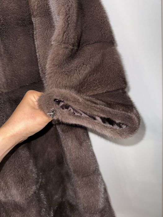 Продам Норковую шубу