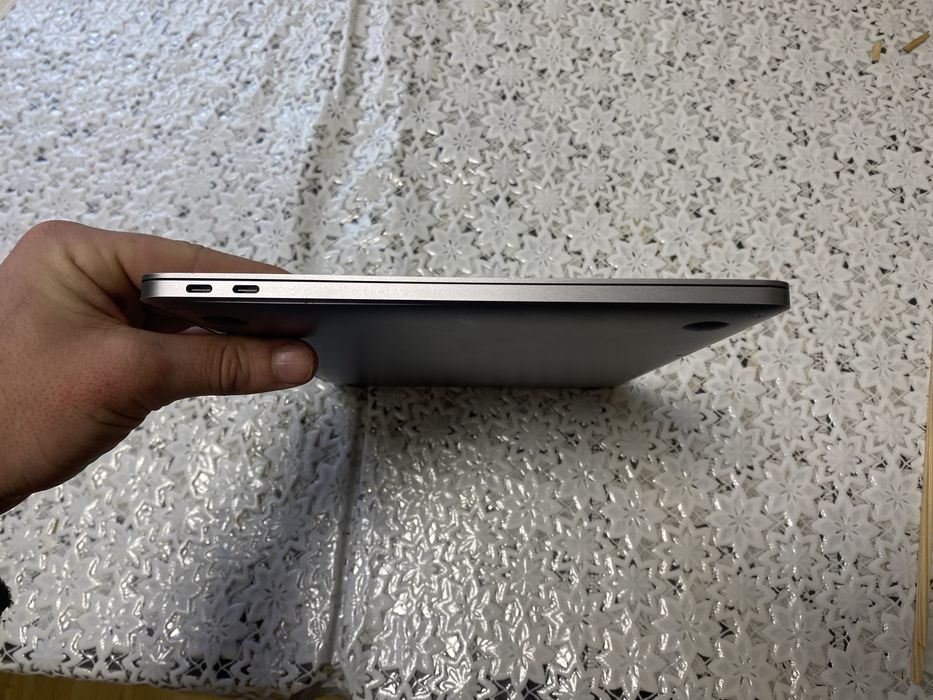 MacBook pro 2016 на запчастини A1708