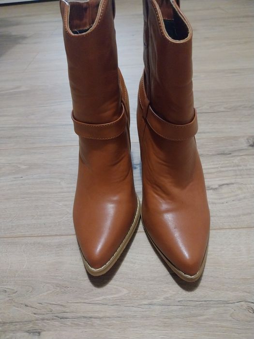 Buty kowbojki 39