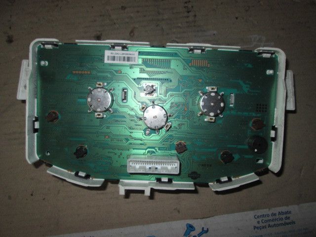 Quadrante / painel de instrumentos NISSAN Micra III (K12)