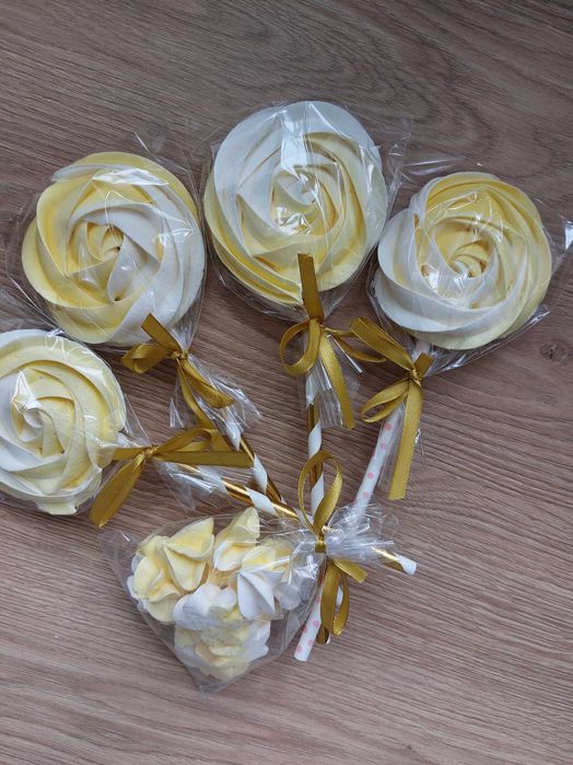 Lizaki bezowe , beziki  , podziękowania ślub,  urodziny