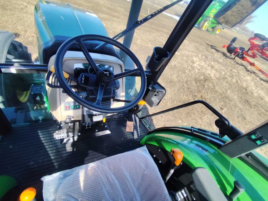 Трактори John Deere 6110В