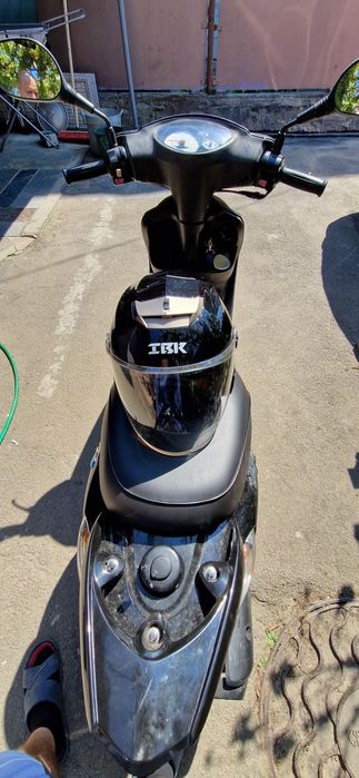 Продам скутер ямаху срочно без торгу