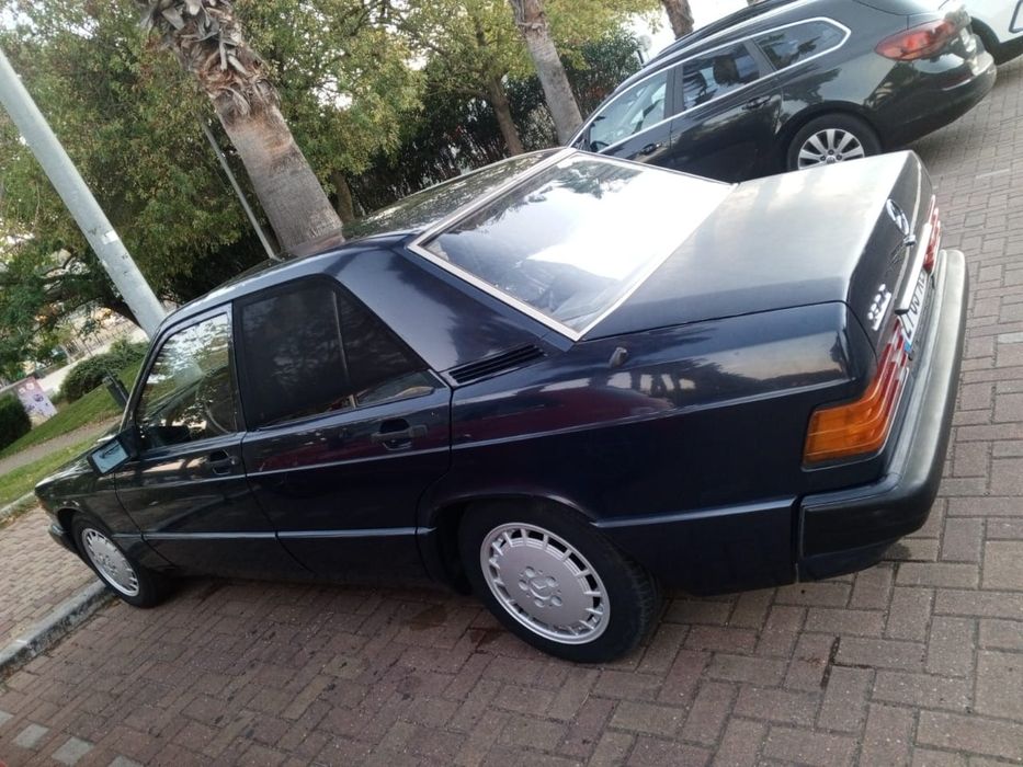 Mercedes Benz 190D