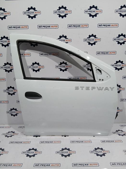 PORTA FRENTE DIREITA BRANCA DACIA SANDERO STEPWAY 0.9TCE ANO: 2014