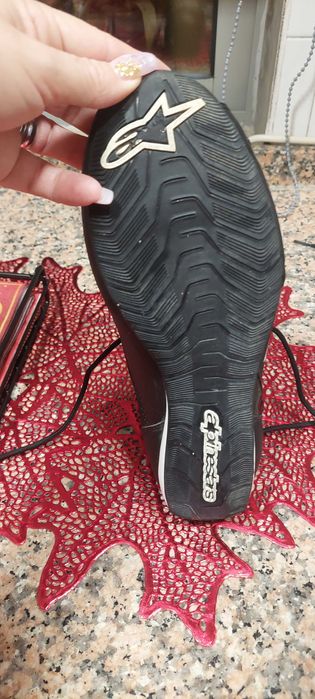 Bota de mota de marca Alpinestars