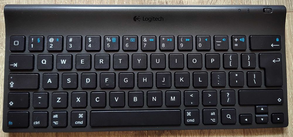 Logitech Klawiatura Bluetooth z podpórką dla iPad, Android, PC - model YR0021