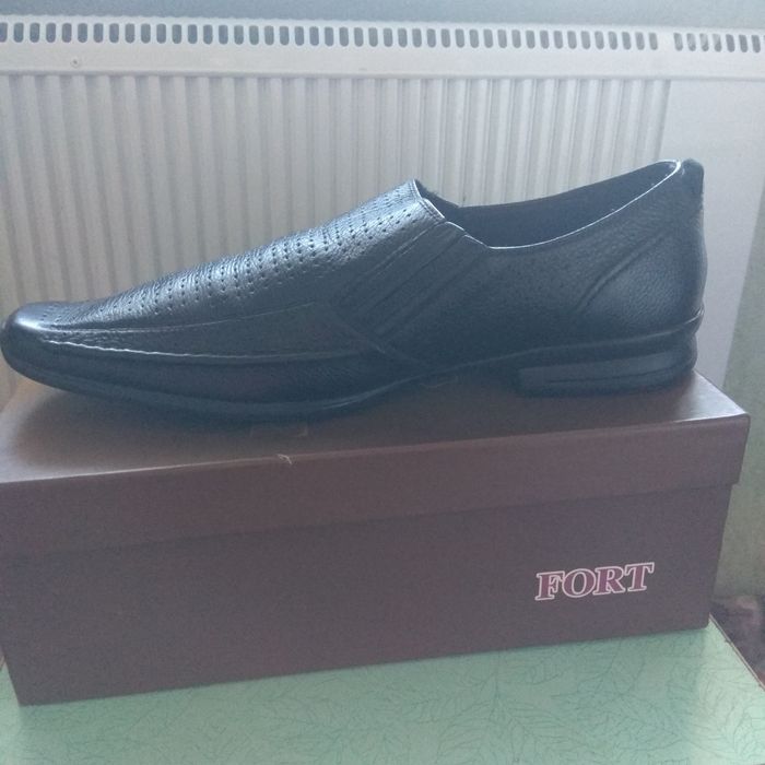 Продам мужские туфли