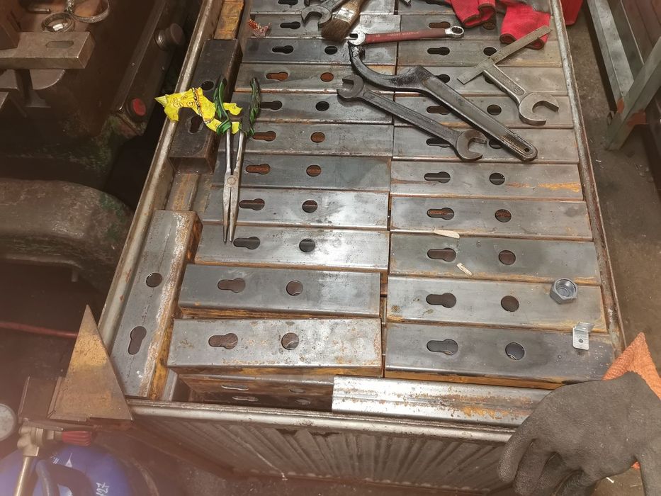 Puszka, obudowa kaseta, zamek, ogrodzenia