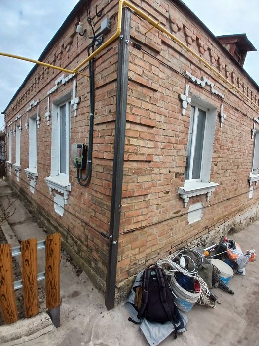 Стягування металом будинків та інших об'єктів від тріщин.будівельні по