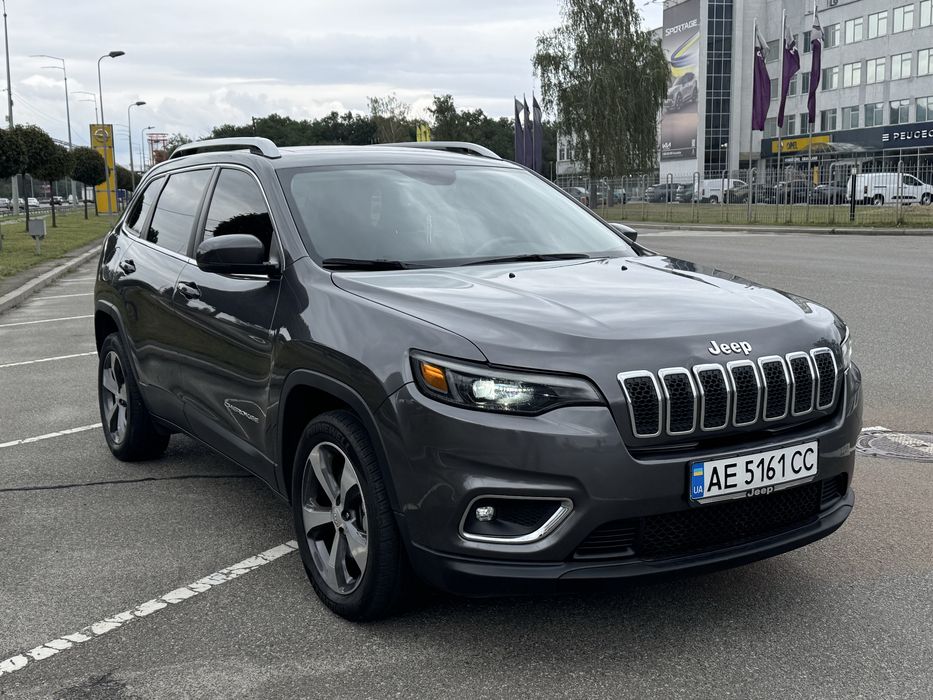 Jeep Cherokee 3.2 газ/бенз LIMITED