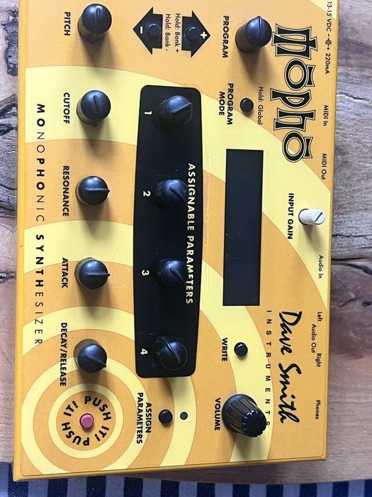 Syntezator dave smith mopho