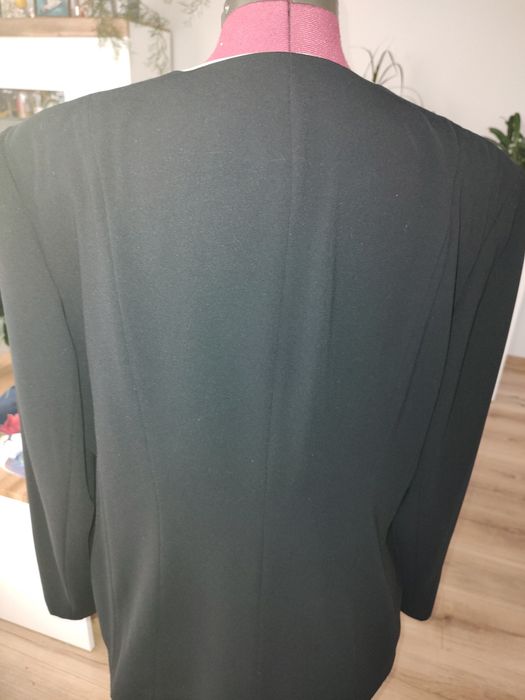 Żakiet czarny z haftem rozmiar XXXL Jacques Vert