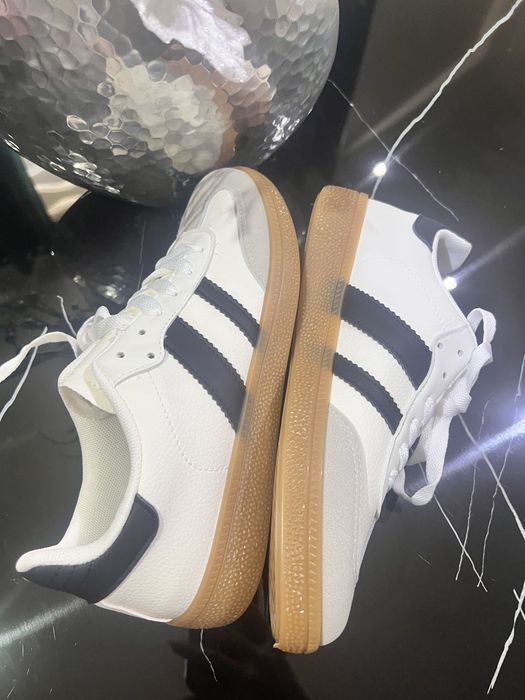 sneakersy biało- szare  39