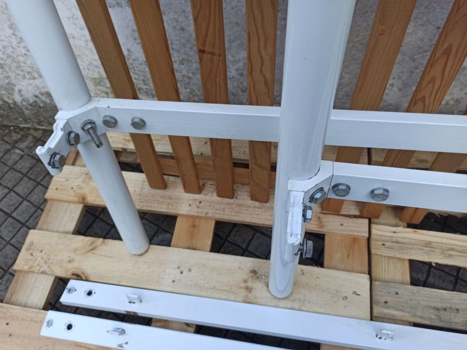 Cama de casal em ferro