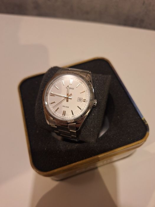 Zegarek Casio Srebrny