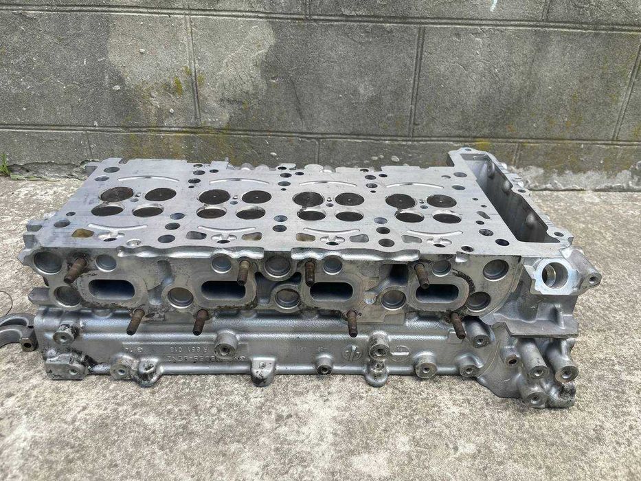 Головка двигуна Mercedes Om651 ГБЦ двигателя мотора W639 W212 W446 Sprinter 906